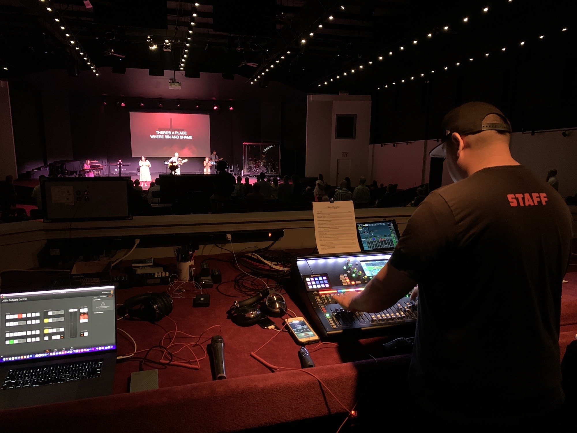 WorshipResources.church Great Sound Every Week Man running sound at church